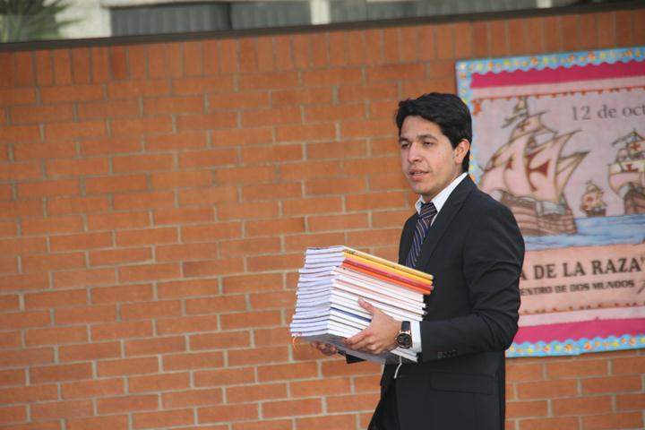 Ir a la Siguiente Foto