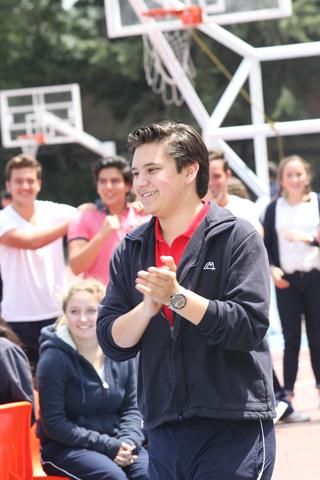 Ir a la Siguiente Foto