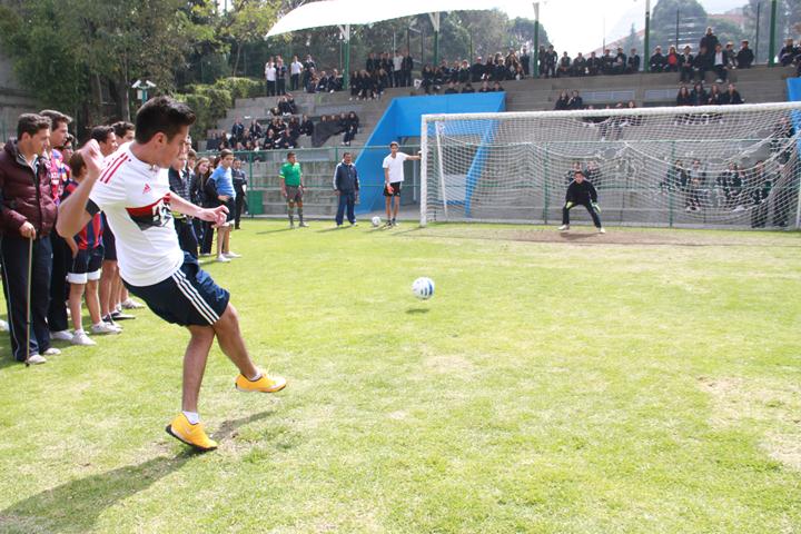 Ir a la Siguiente Foto