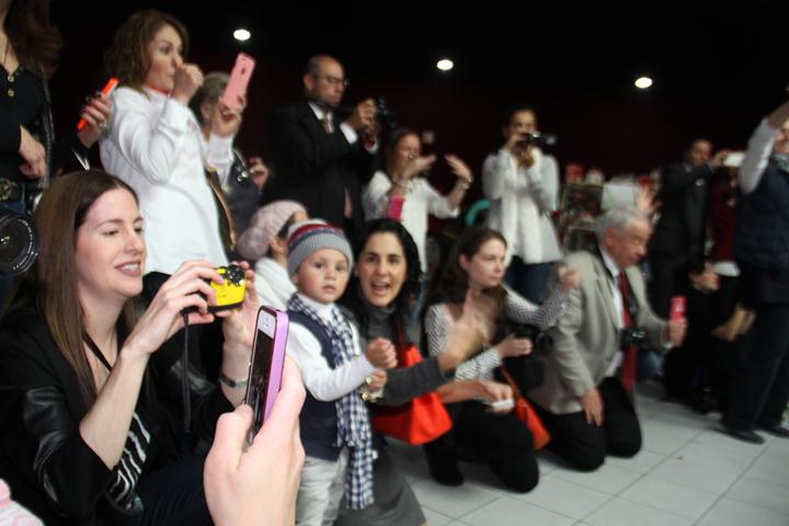 Ir a la Siguiente Foto