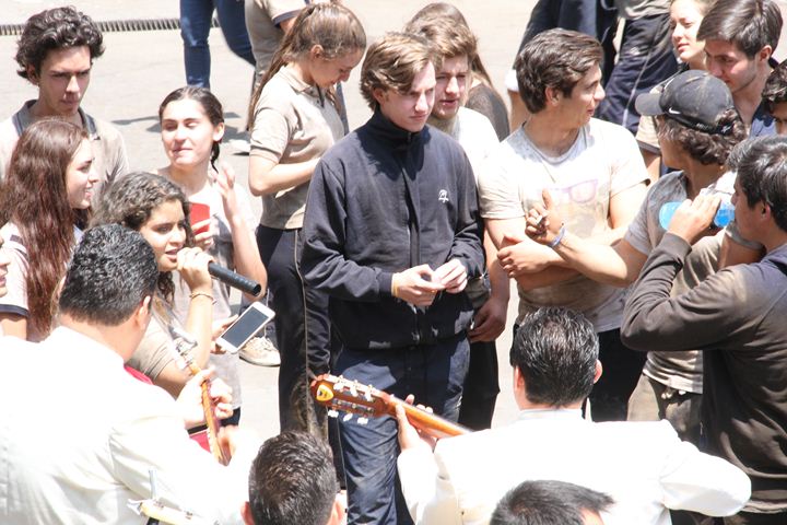 Ir a la Siguiente Foto