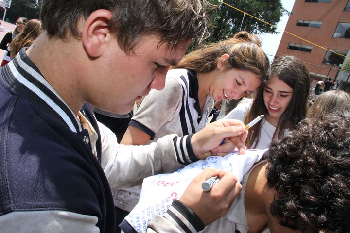 Ir a la Siguiente Foto