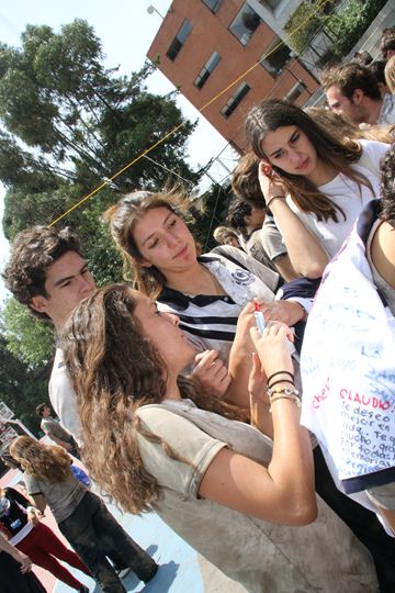 Ir a la Siguiente Foto