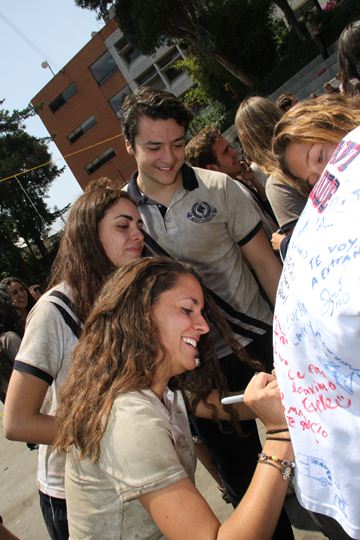 Ir a la Siguiente Foto