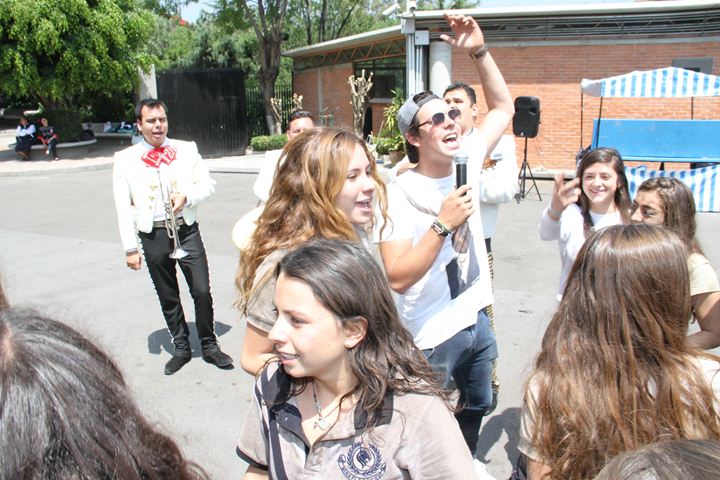 Ir a la Siguiente Foto