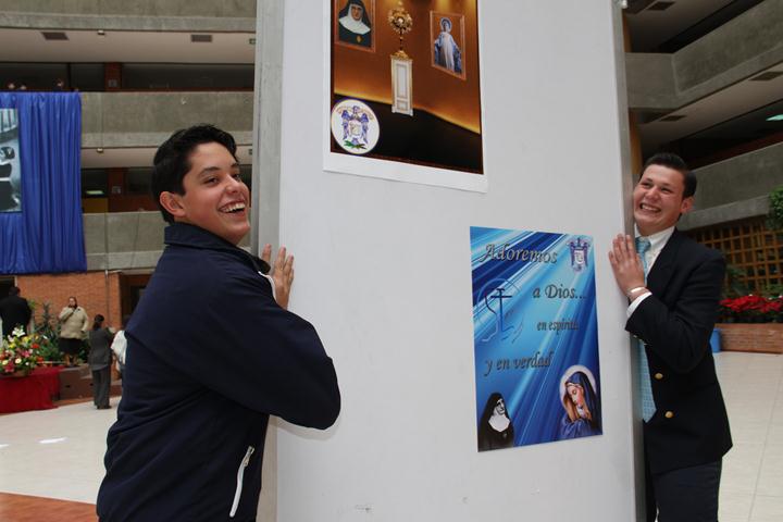 Ir a la Siguiente Foto