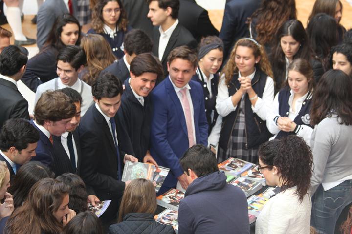 Ir a la Siguiente Foto