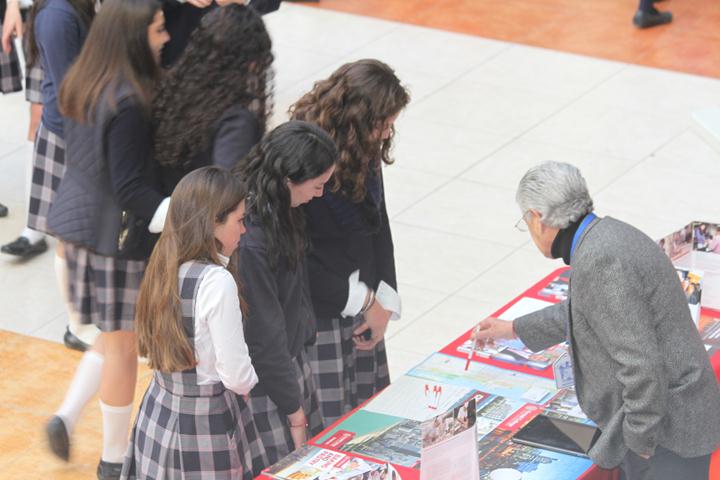 Ir a la Siguiente Foto