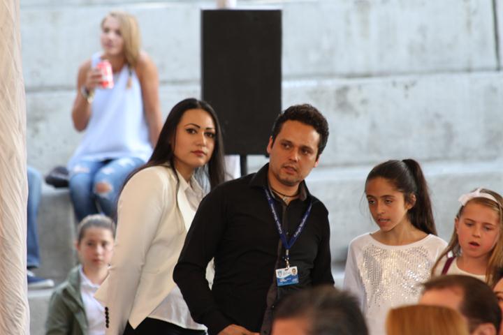 Ir a la Siguiente Foto