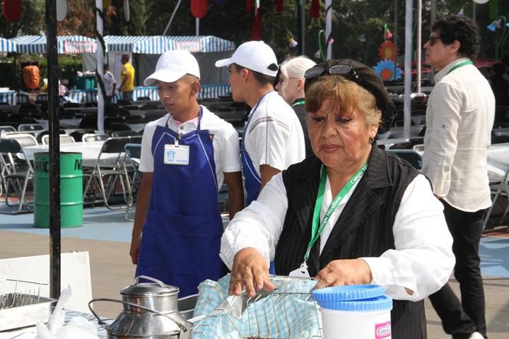 Ir a la Siguiente Foto
