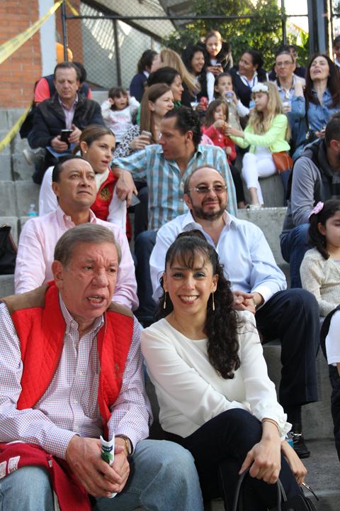 Ir a la Siguiente Foto