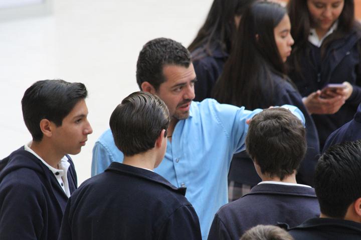 Ir a la Siguiente Foto