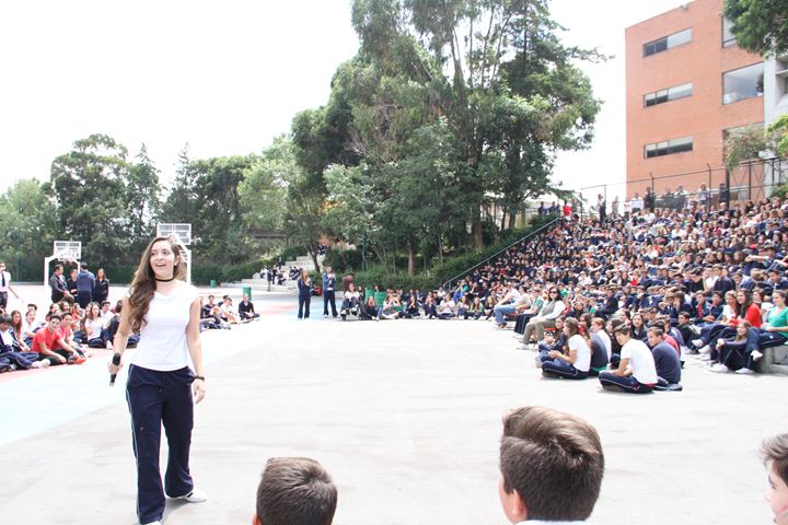 Ir a la Siguiente Foto