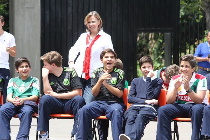 Ir a la Siguiente Foto