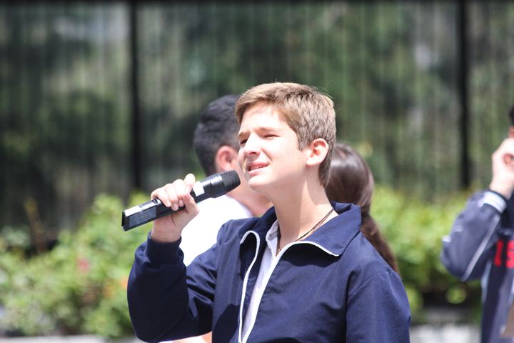 Ir a la Siguiente Foto