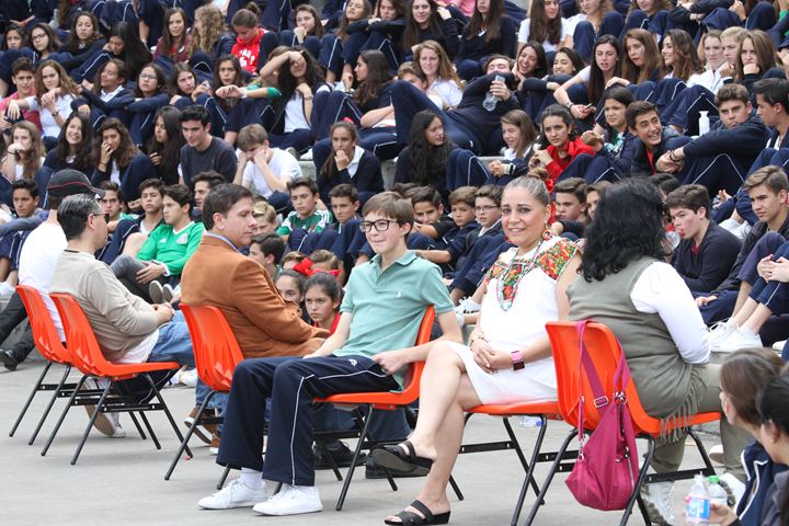 Ir a la Siguiente Foto