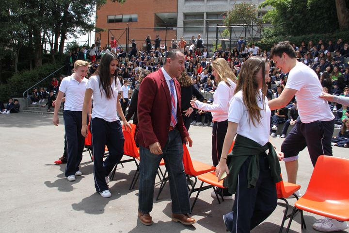 Ir a la Siguiente Foto