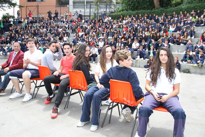 Ir a la Siguiente Foto