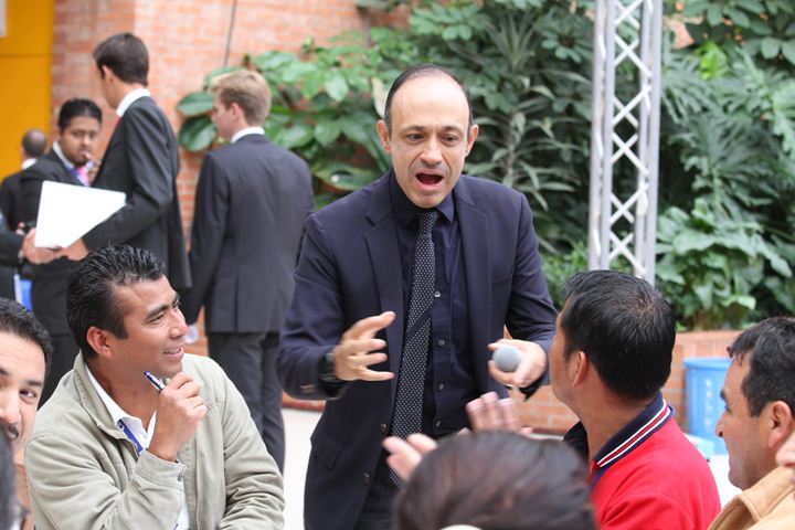 Ir a la Siguiente Foto