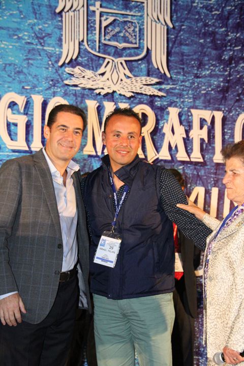 Ir a la Siguiente Foto