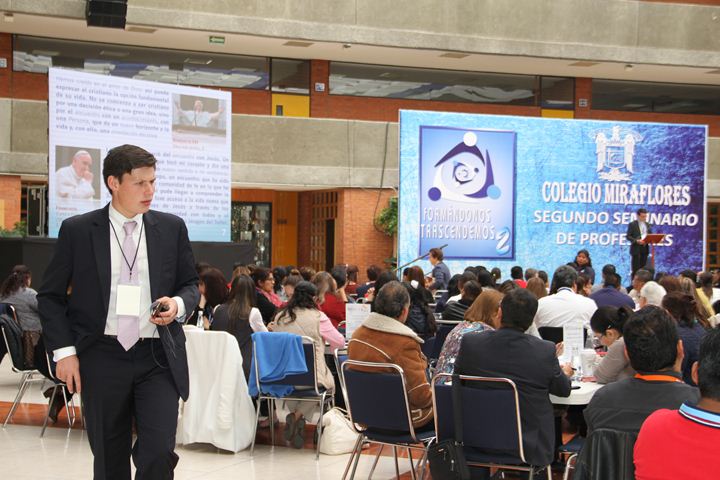 Ir a la Siguiente Foto