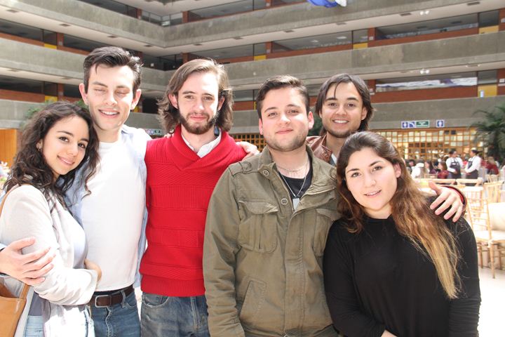 Ir a la Siguiente Foto