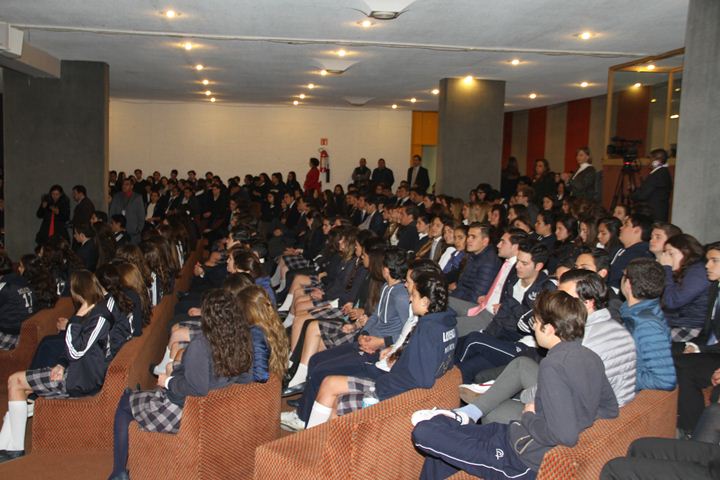 Ir a la Siguiente Foto