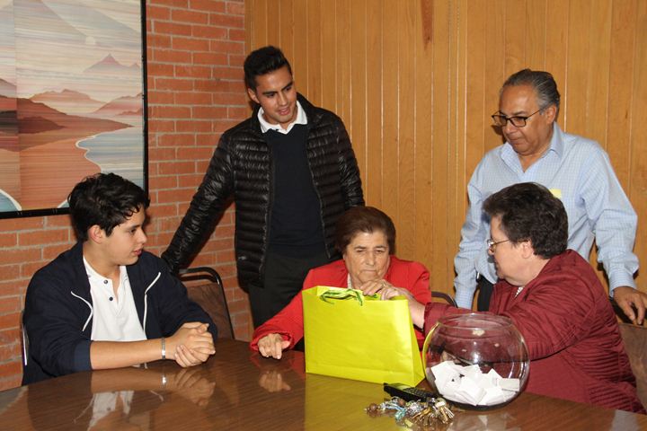Ir a la Siguiente Foto