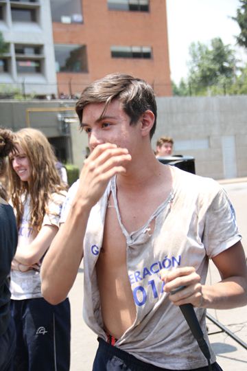 Ir a la Siguiente Foto