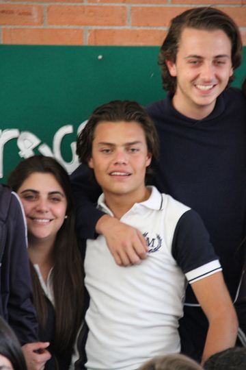 Ir a la Siguiente Foto