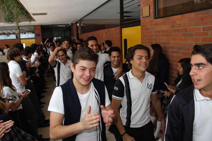 Ir a la Siguiente Foto