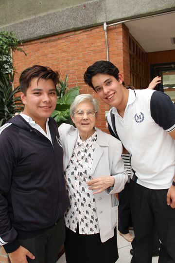 Ir a la Siguiente Foto