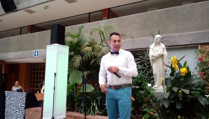 Ir a la Siguiente Foto