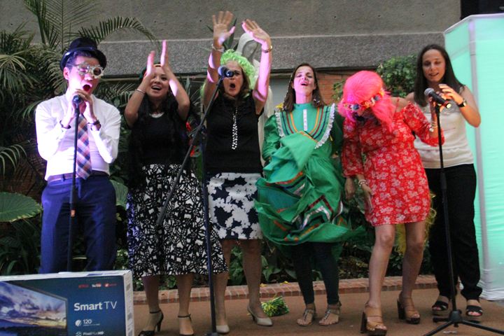 Ir a la Siguiente Foto