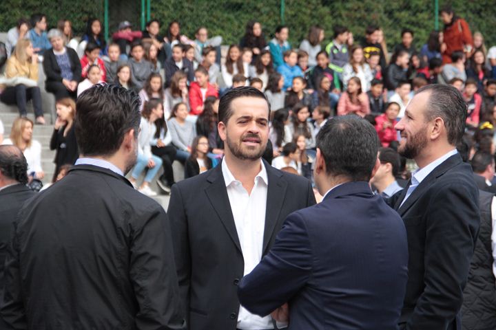 Ir a la Siguiente Foto