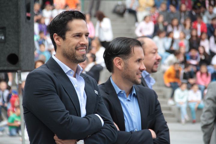 Ir a la Siguiente Foto