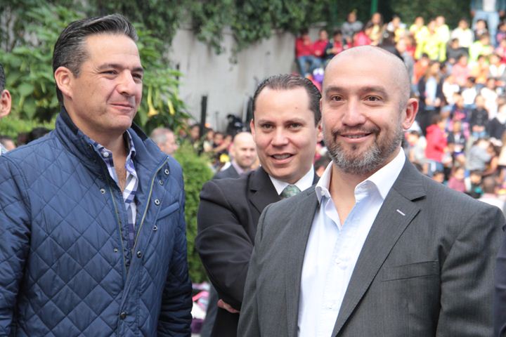 Ir a la Siguiente Foto