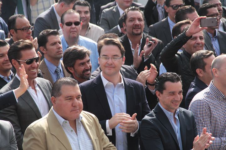 Ir a la Siguiente Foto