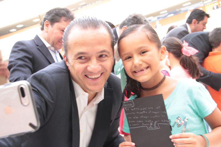 Ir a la Siguiente Foto