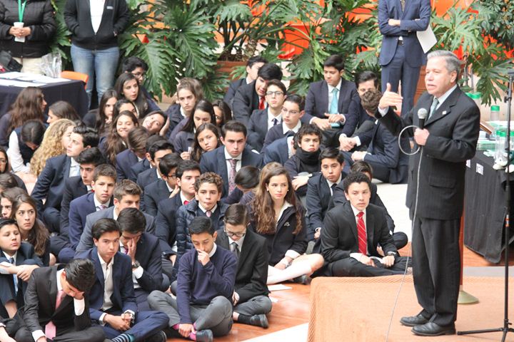 Ir a la Siguiente Foto