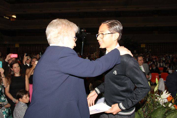 Ir a la Siguiente Foto