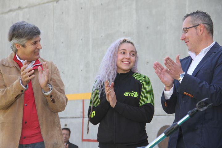 Ir a la Siguiente Foto