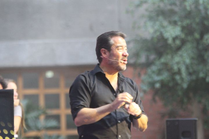 Ir a la Siguiente Foto