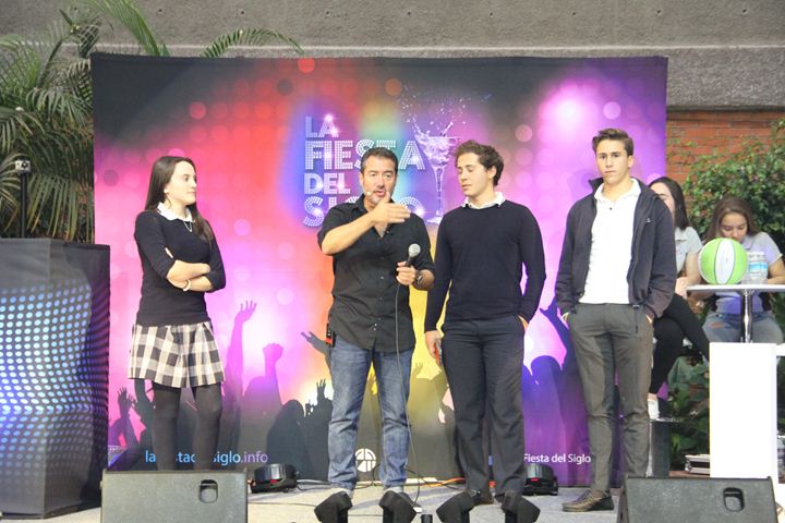 Ir a la Siguiente Foto