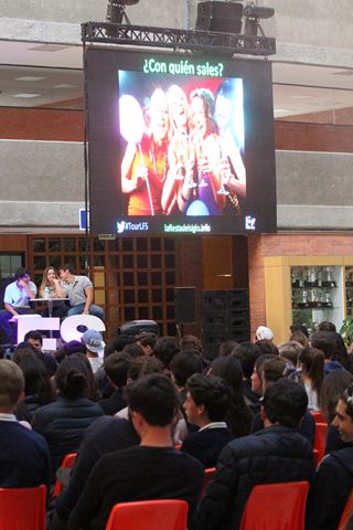 Ir a la Siguiente Foto