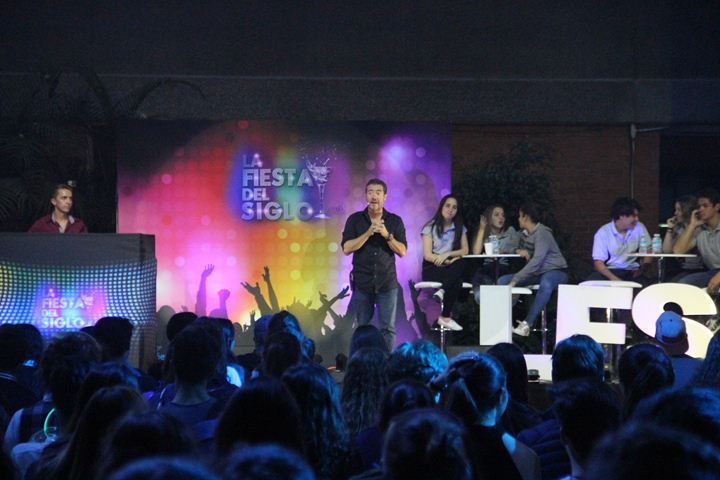 Ir a la Siguiente Foto