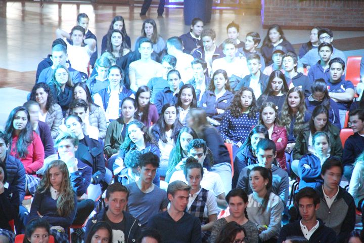 Ir a la Siguiente Foto