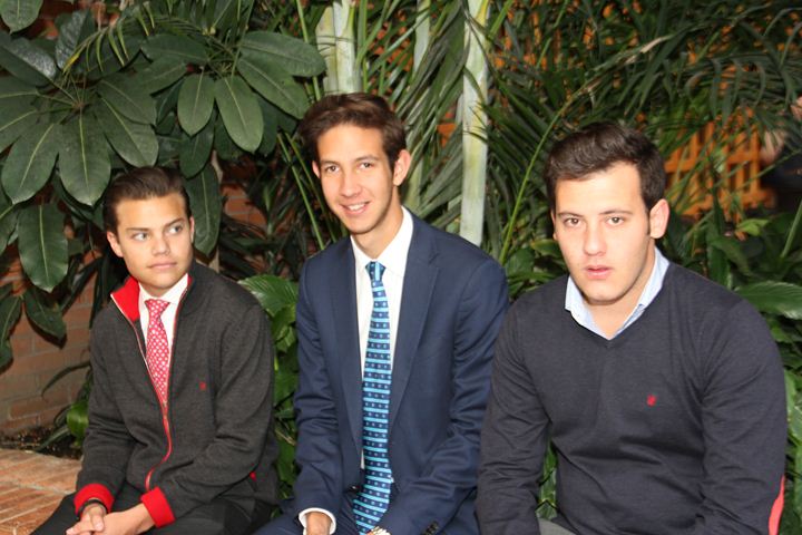 Ir a la Siguiente Foto