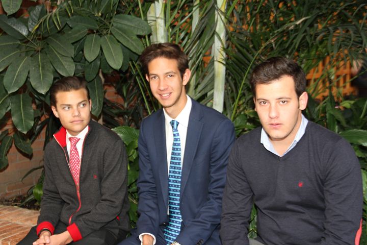 Ir a la Siguiente Foto