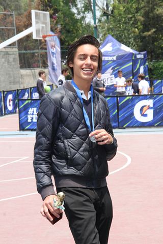 Ir a la Siguiente Foto